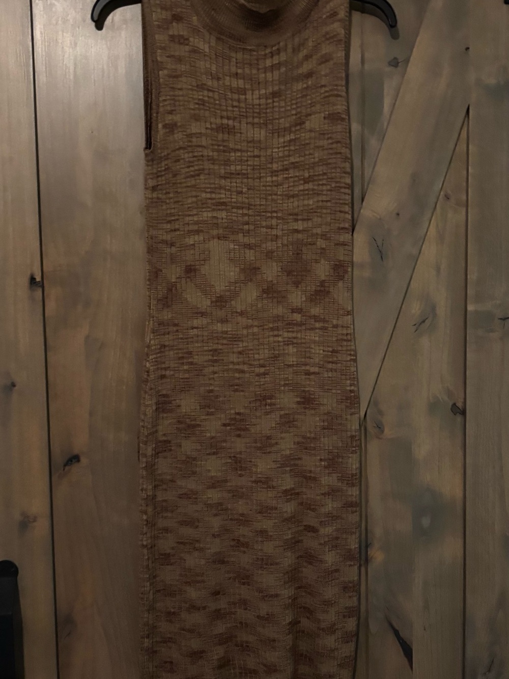Sleeveless Knit Midi Dress in Brown